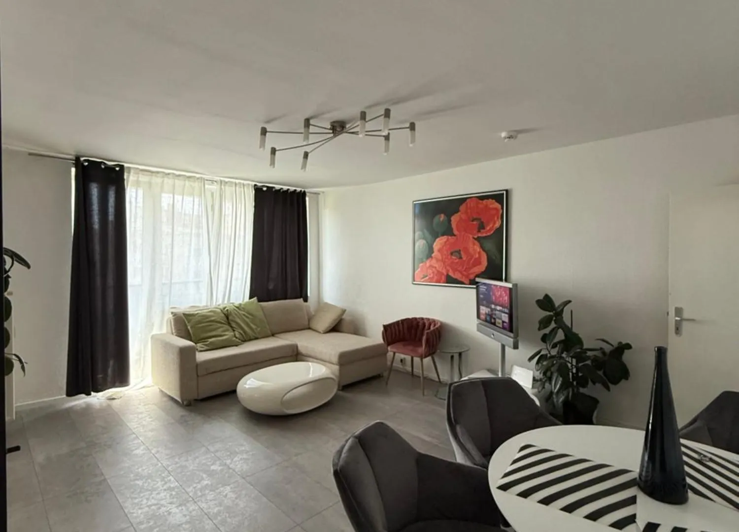 Attractive Flat Near Charlottenburg & City Center Berlin